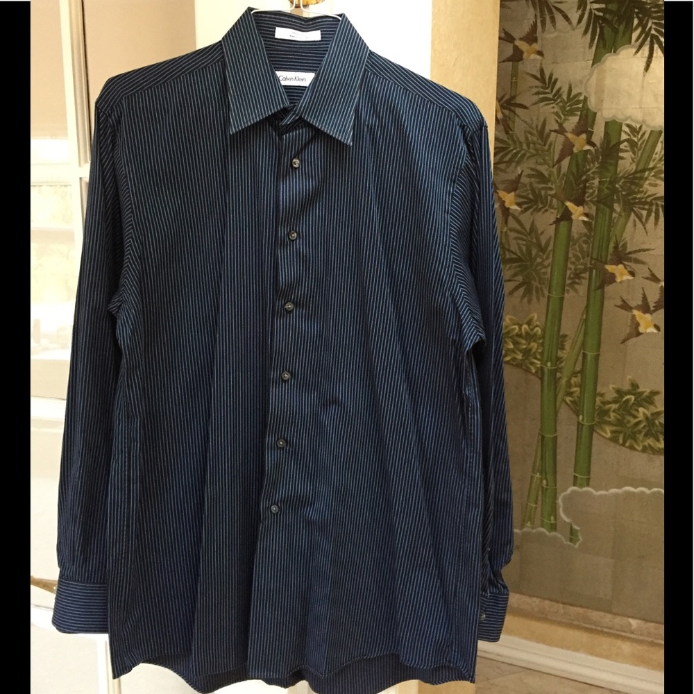 Men’s Calvin Klein Button Down Shirt